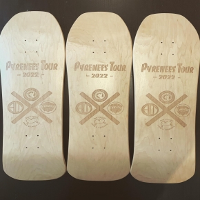 3 handmade boards with laser engraved graphics, hoodies, tshirts, grift cards and stickers are up for grabs at the Pyrenees Tour 2022 🏔
Three associations @alt_longboard @euskal_freeride_longboard @sud_landes_longskate have organized an awesome event for longboard downhill at 3 different spots 😁
More info on their pages. 
📍Le Mourtis 13-15 June
📍La Pierre Saint Martin 1-st of July
📍Luz Ardiden 29-31st of July 

We shall be at the last event, will be great to catch up with you all of you are there 🤙😉
 #summerevents #downhill #dhlongboarding #dhlongboard #eventskateboard #customboards #longboard